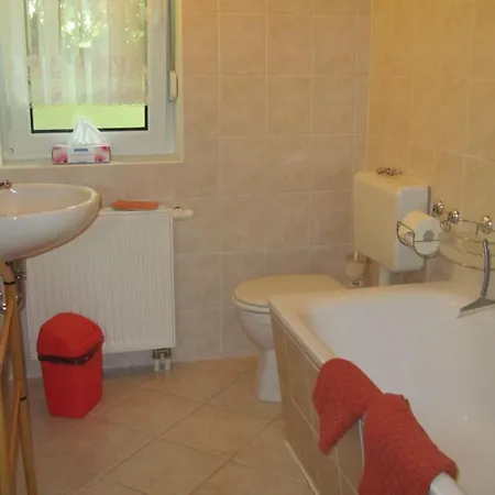 Дом отдыха Holiday Apartment With 2 Bedrooms *